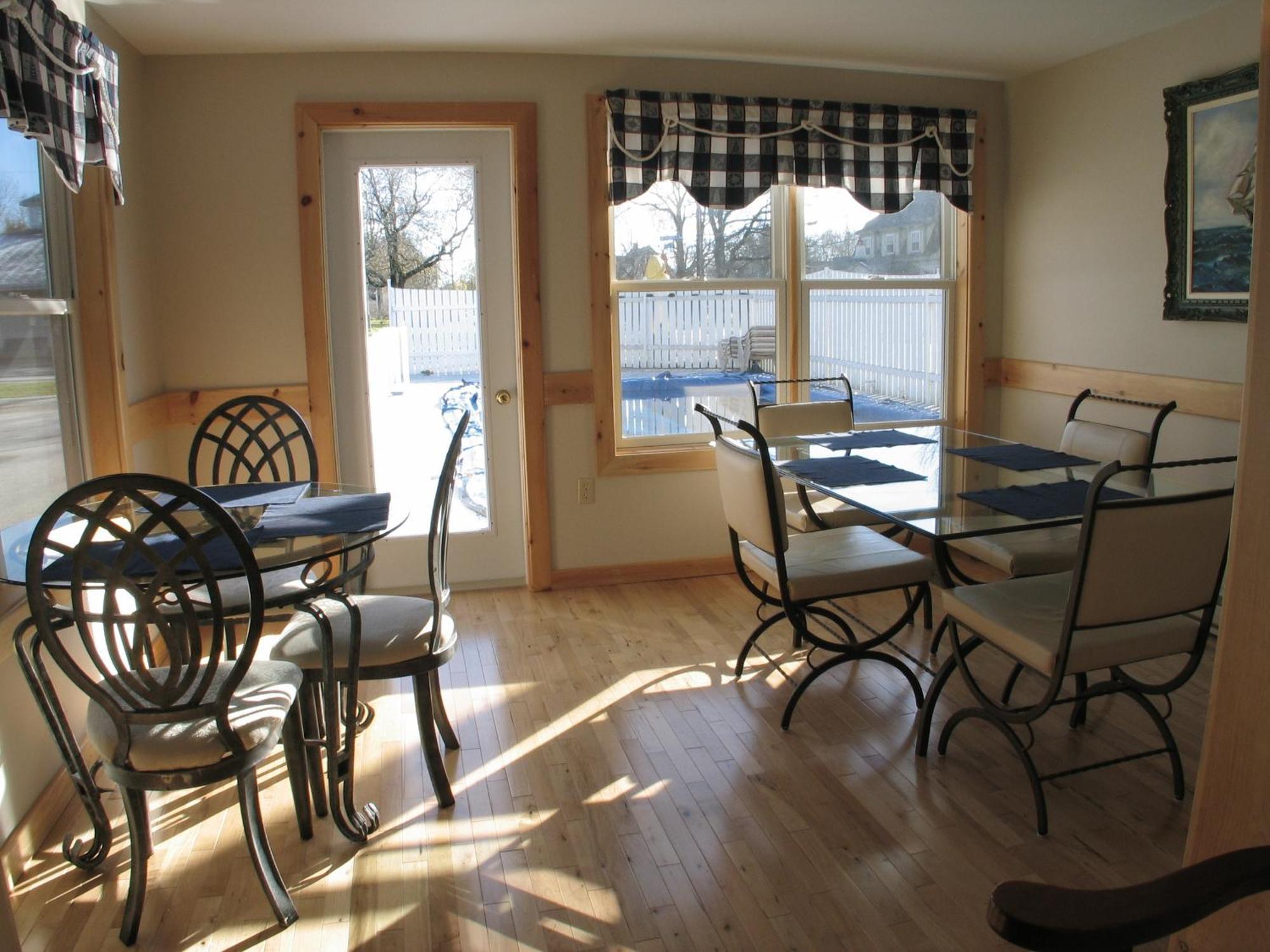 Mackenzie Motel & Cottages Shelburne Bagian luar foto
