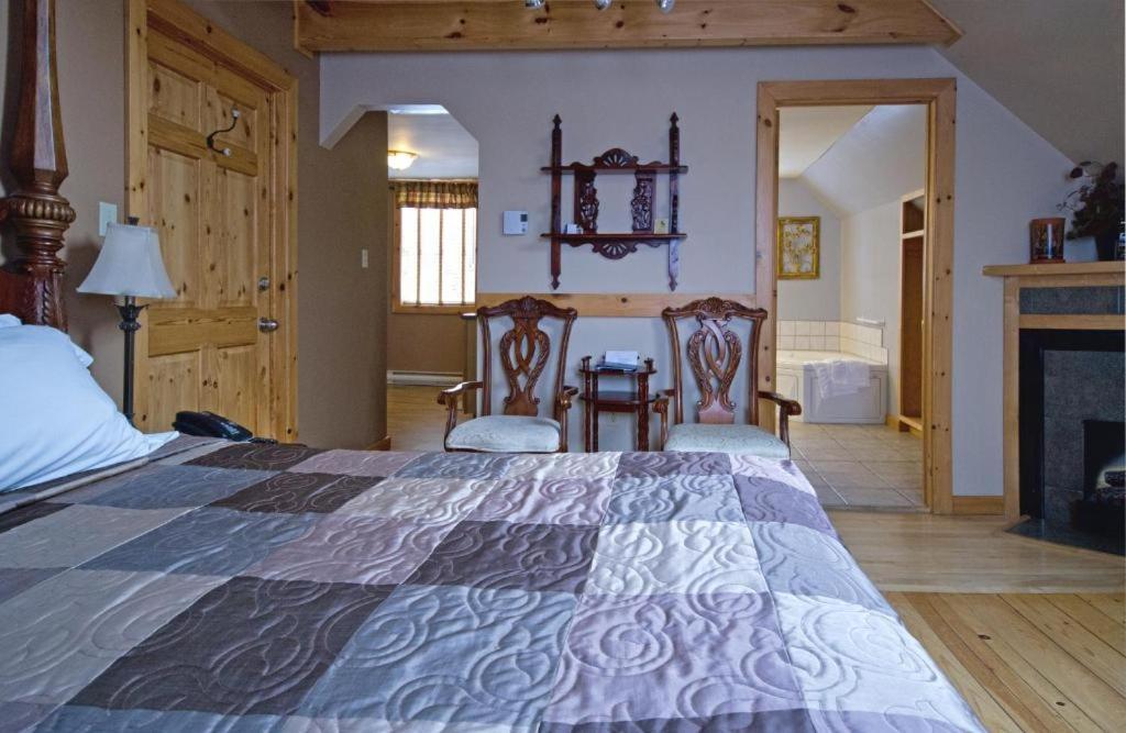 Mackenzie Motel & Cottages Shelburne Bagian luar foto