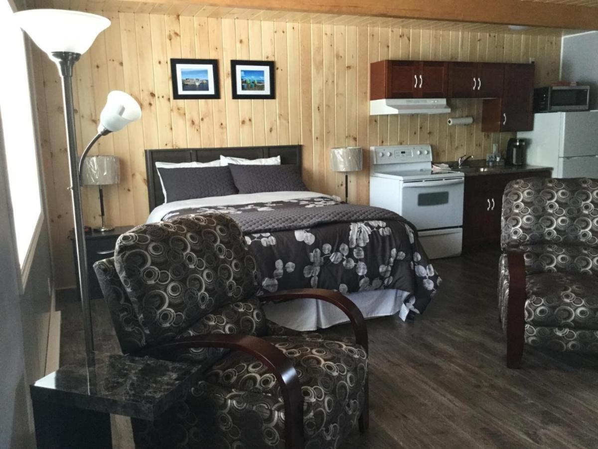 Mackenzie Motel & Cottages Shelburne Bagian luar foto