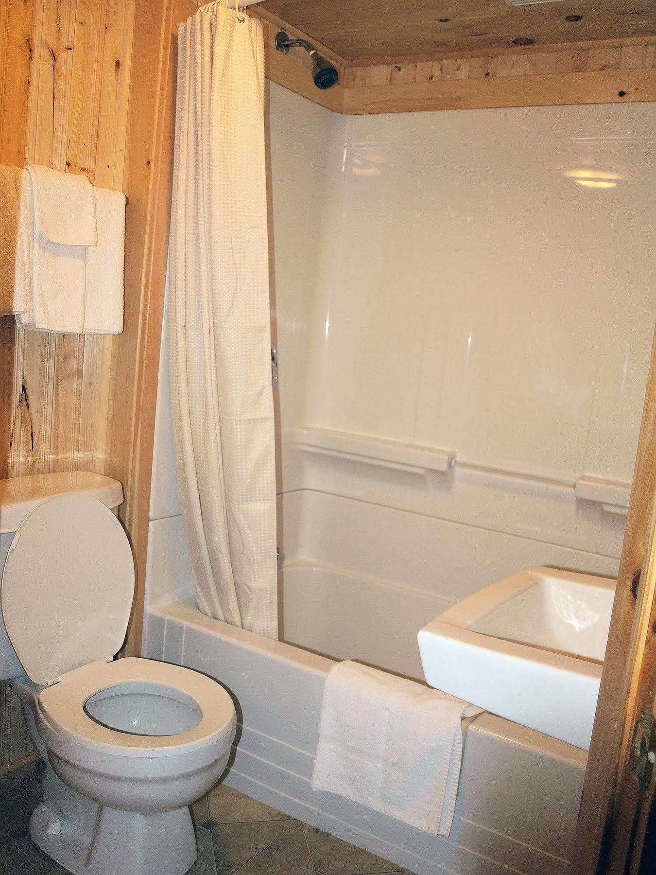 Mackenzie Motel & Cottages Shelburne Bagian luar foto